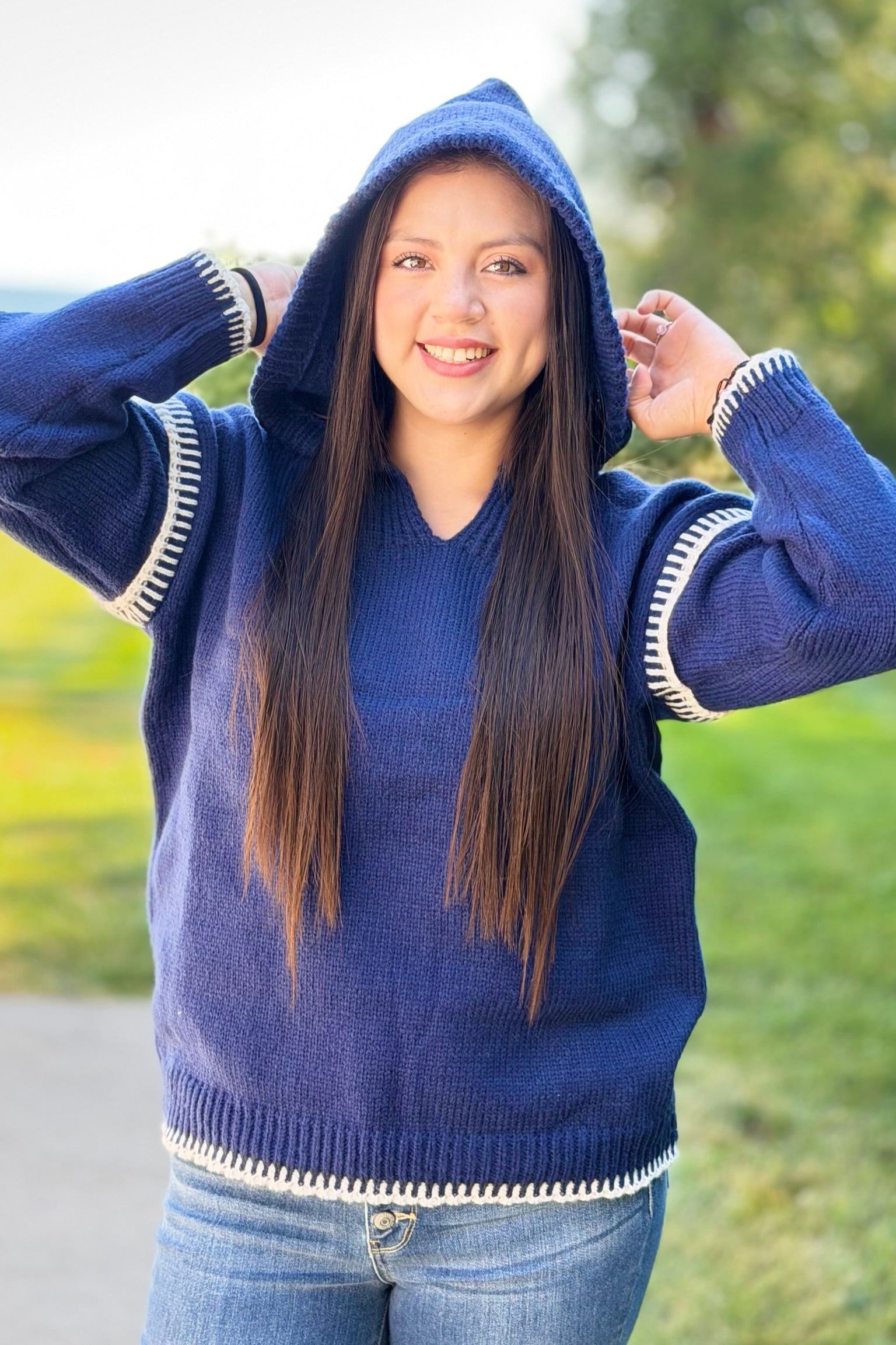 Contrast Knit Hoodie Sweater - Navy