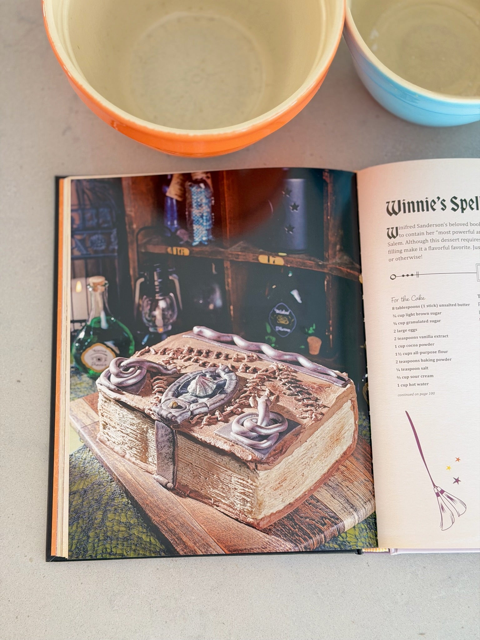 Hocus Pocus: The Official Cookbook