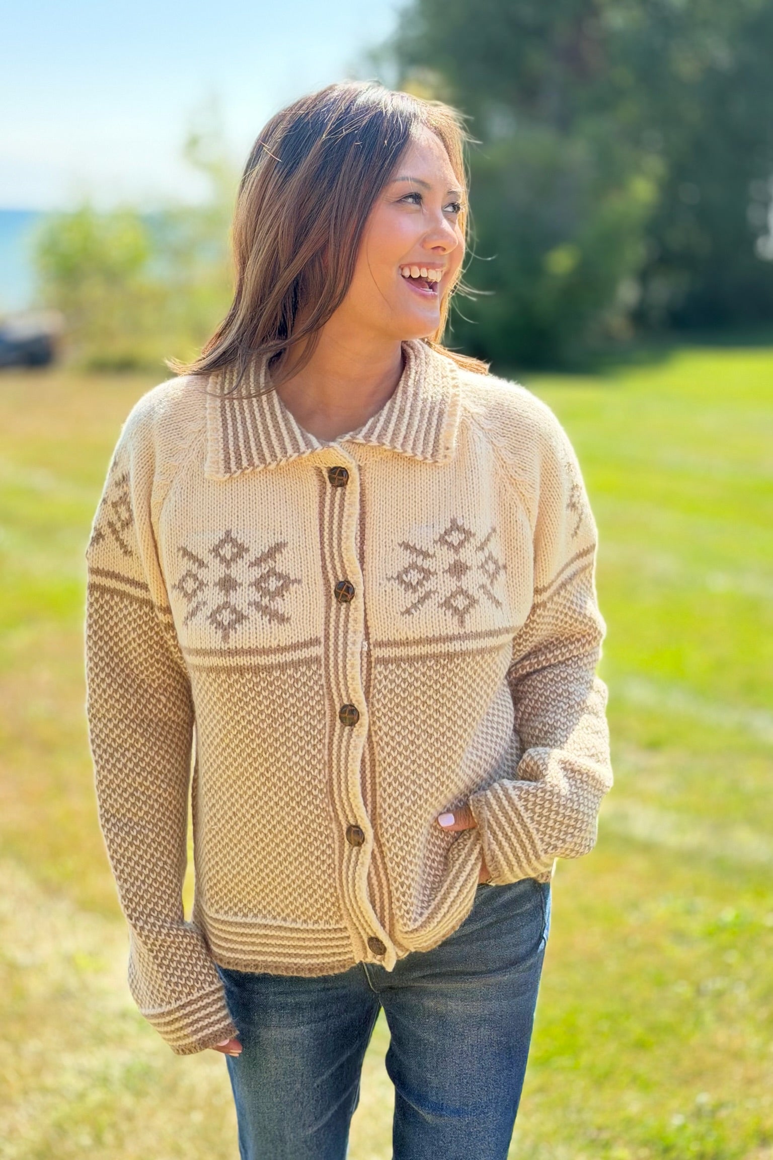 Graphic Collared Knit Cardigan - Latte