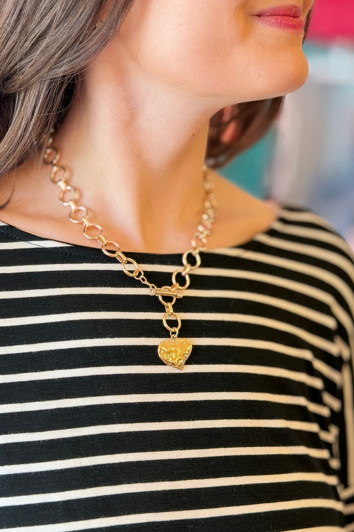 Hammered Heart Front Toggle Necklace - Gold