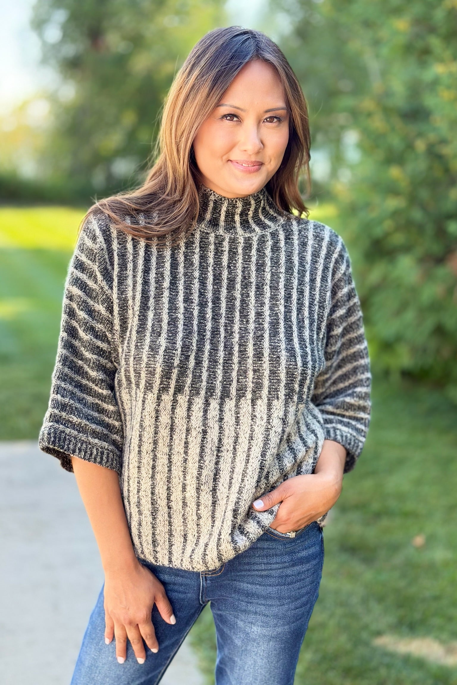 Ribbed Mock Neck Sweater - Black