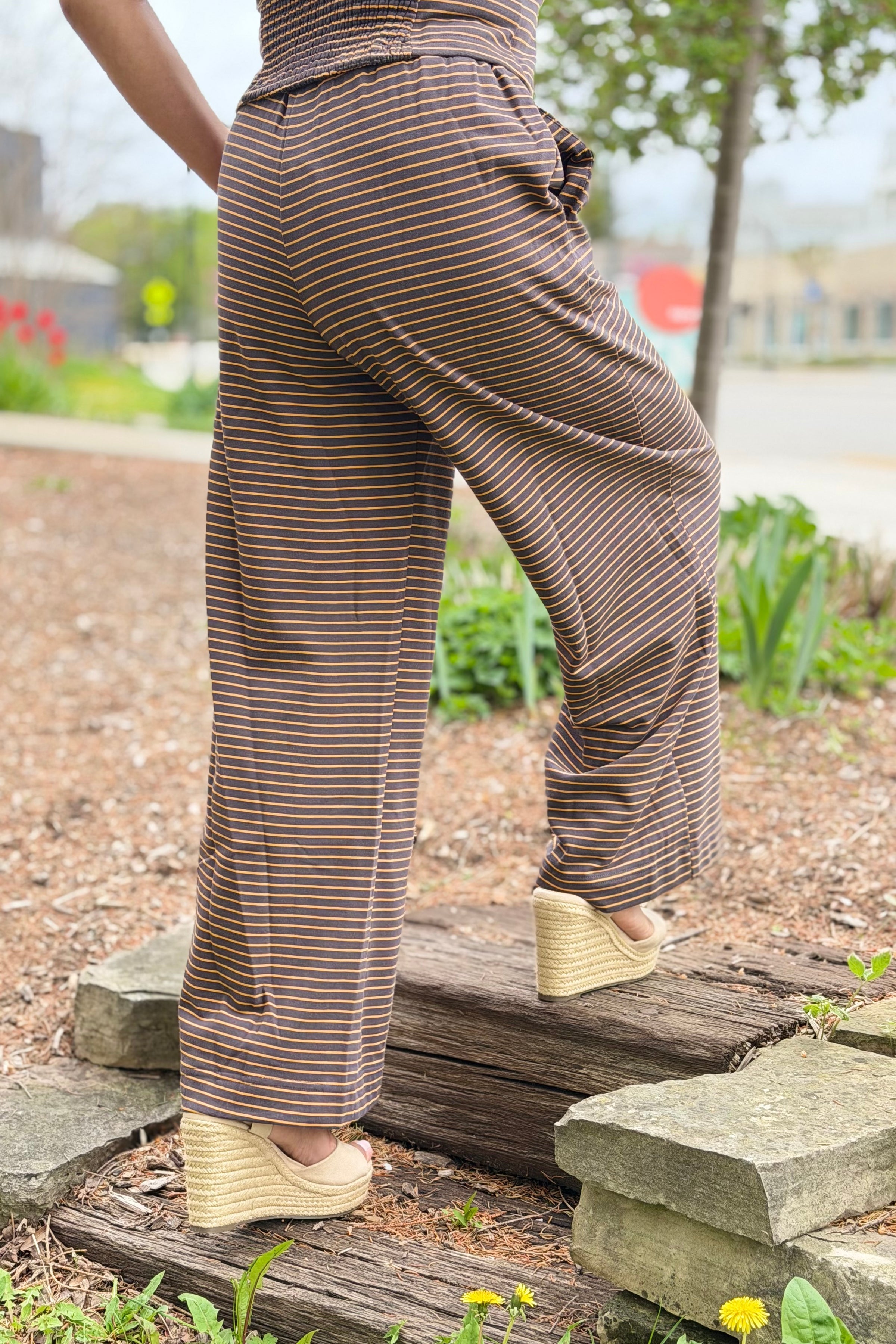 Wide Leg Pants - Brown Yellow
