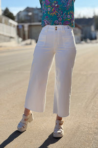 Hw Wide Crop White - JB04