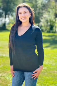 Dreamer V-Neck Sweater - Black