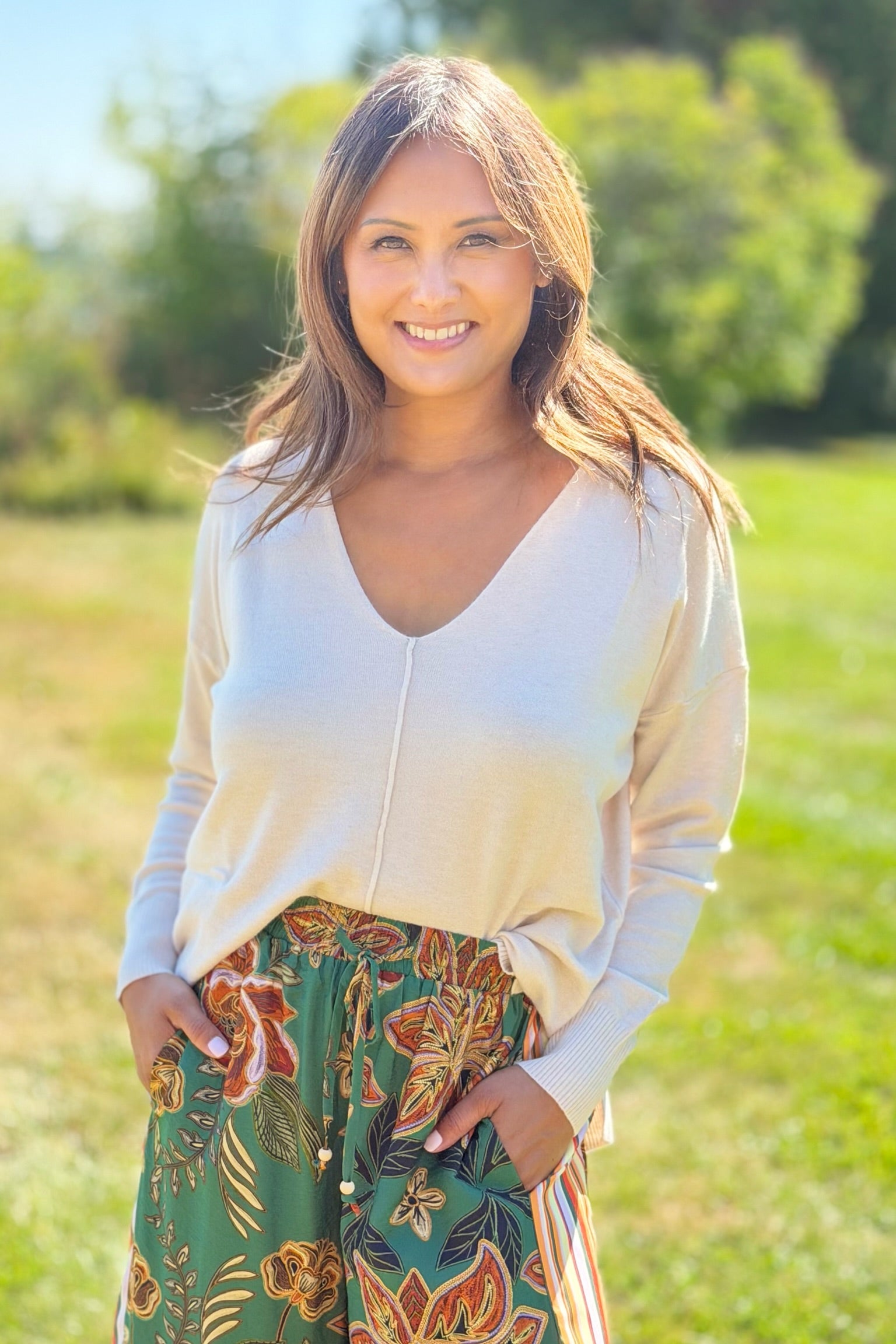 Dreamer V-Neck Sweater - Sand