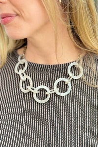 Short Tortoise Link Necklace Grey