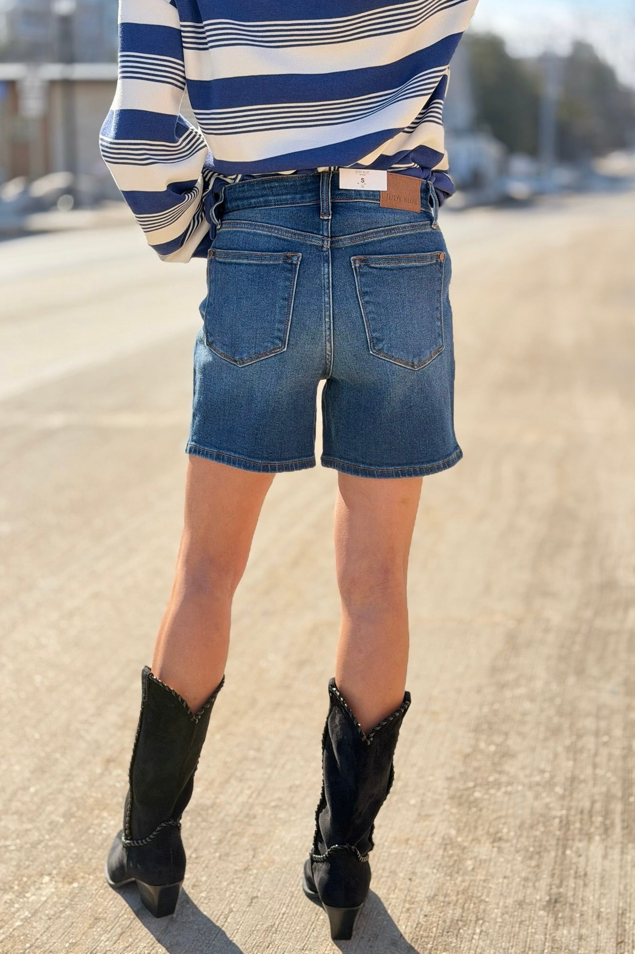 High Waisted 2 Button Mid Length Dad Shorts