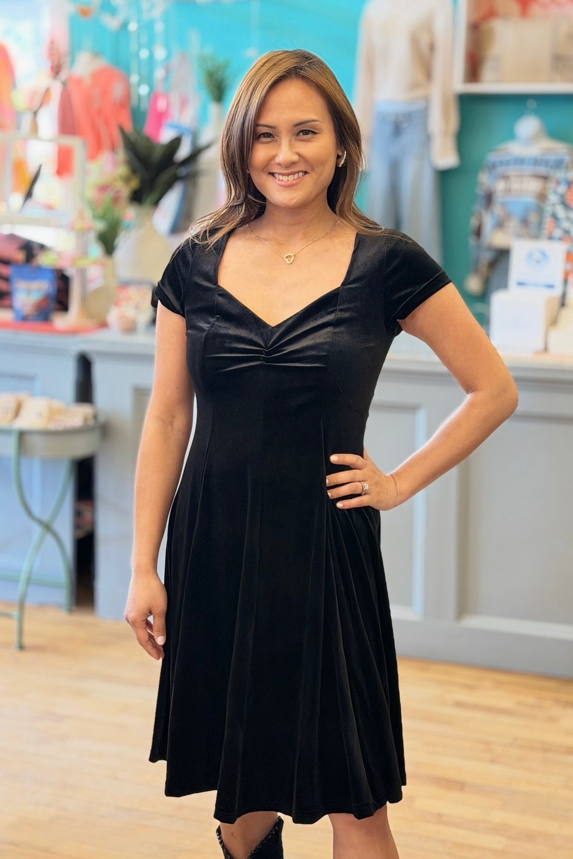 Sweetheart Velvet Dress - Black