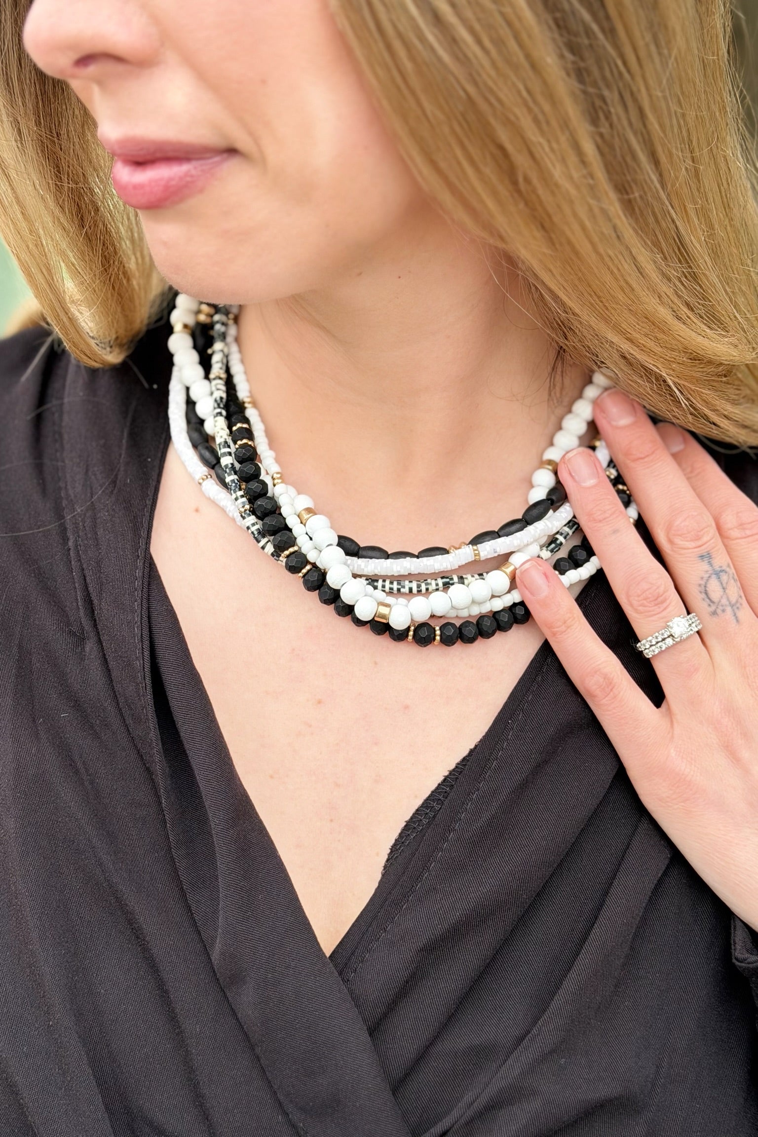 Alice Beaded Layered Necklace Black