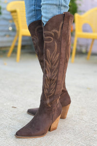 Bronco Knee High Western Boots - Coffee