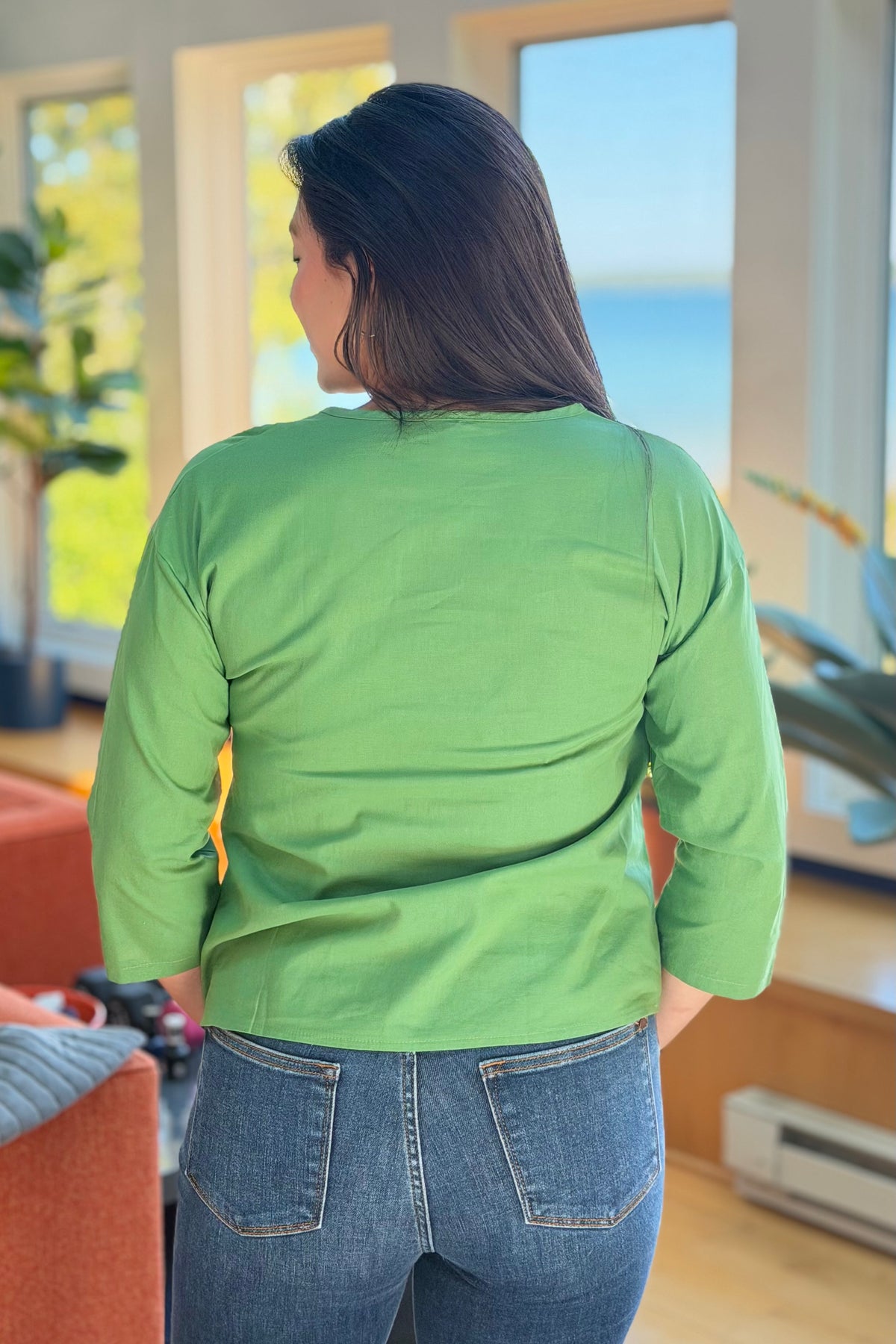V-neck One Button Top - Green