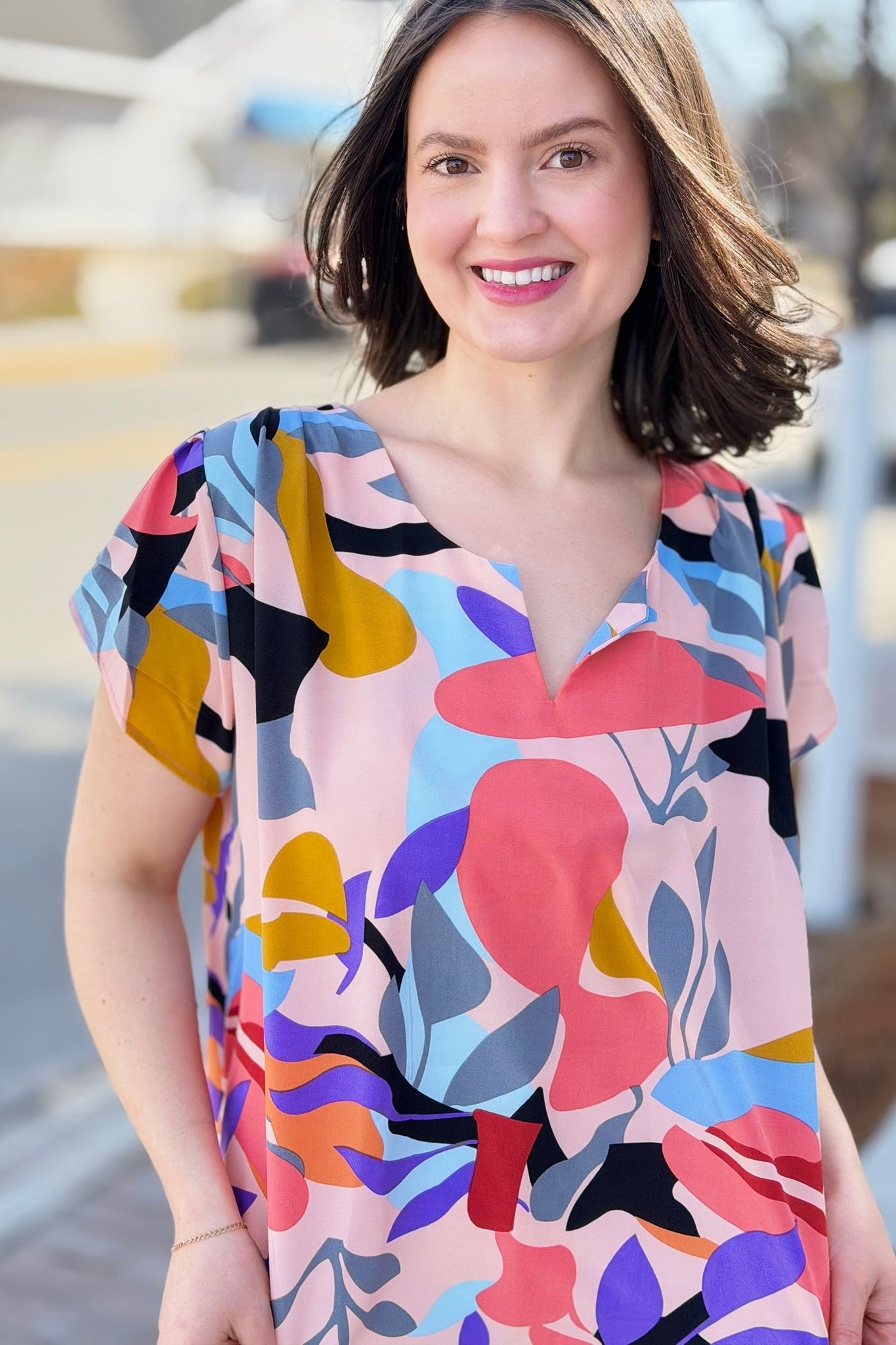 Short Sleeved Abstract Print Top - Peach