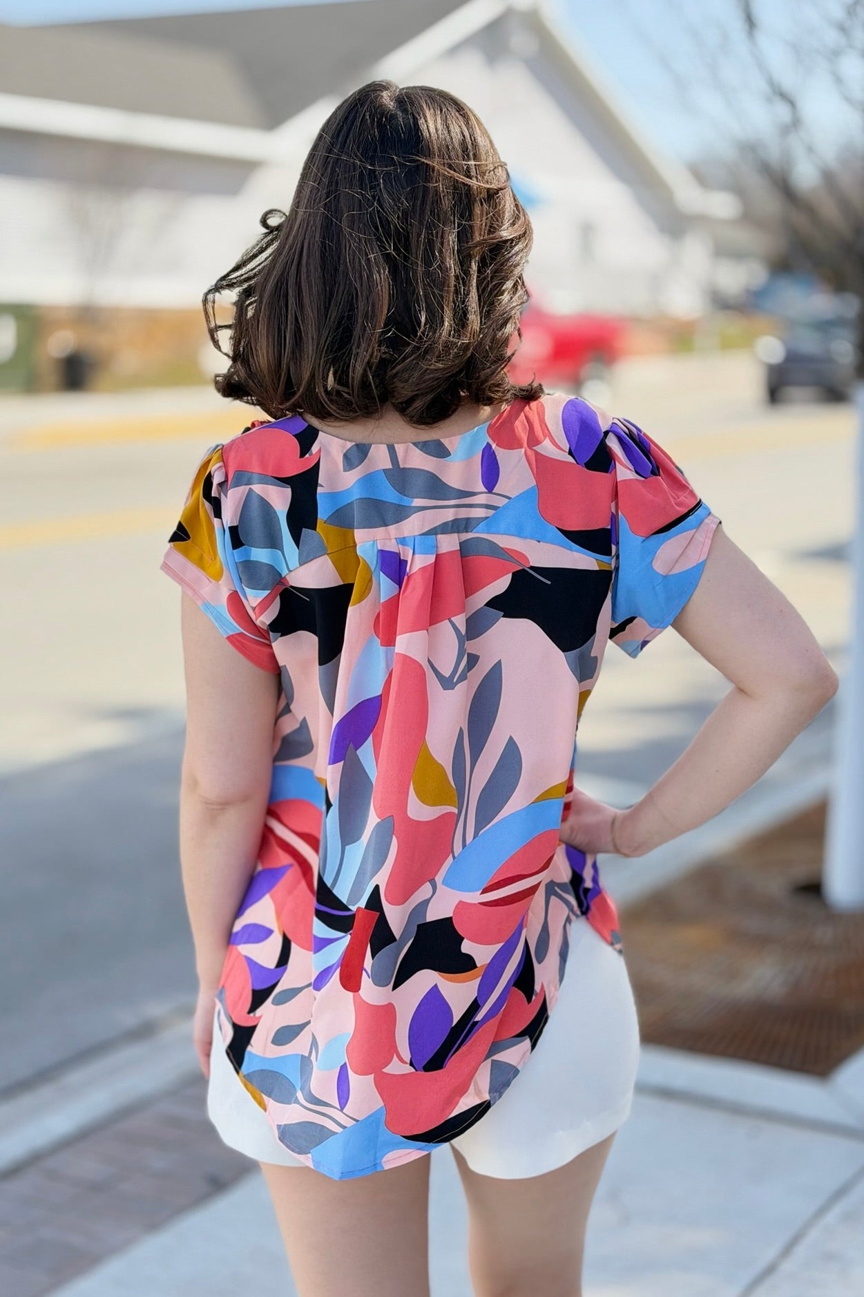 Short Sleeved Abstract Print Top - Peach