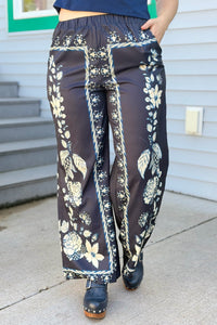 Vacation Plans Wide Leg Pants - Black