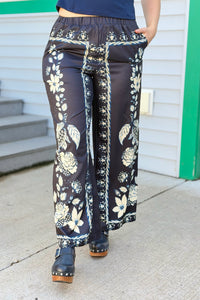 Vacation Plans Wide Leg Pants - Black