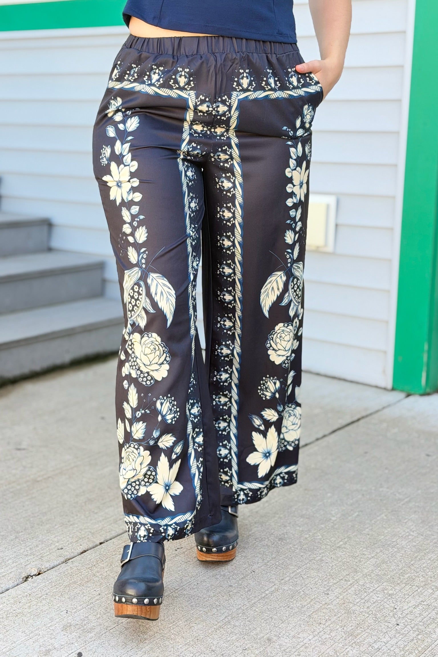 Vacation Plans Wide Leg Pants - Black
