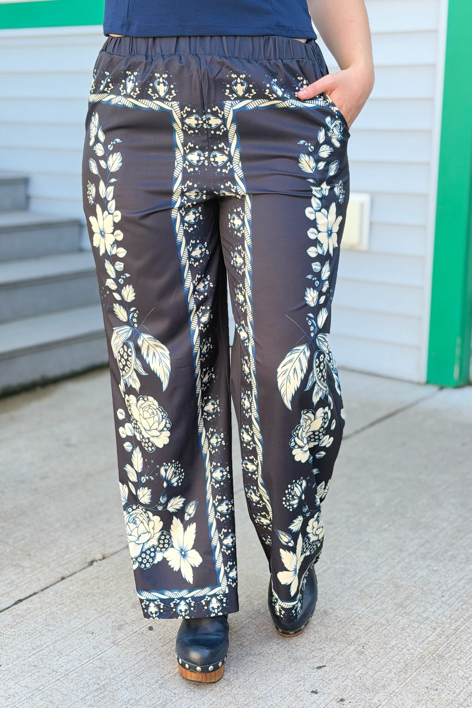 Vacation Plans Wide Leg Pants - Black