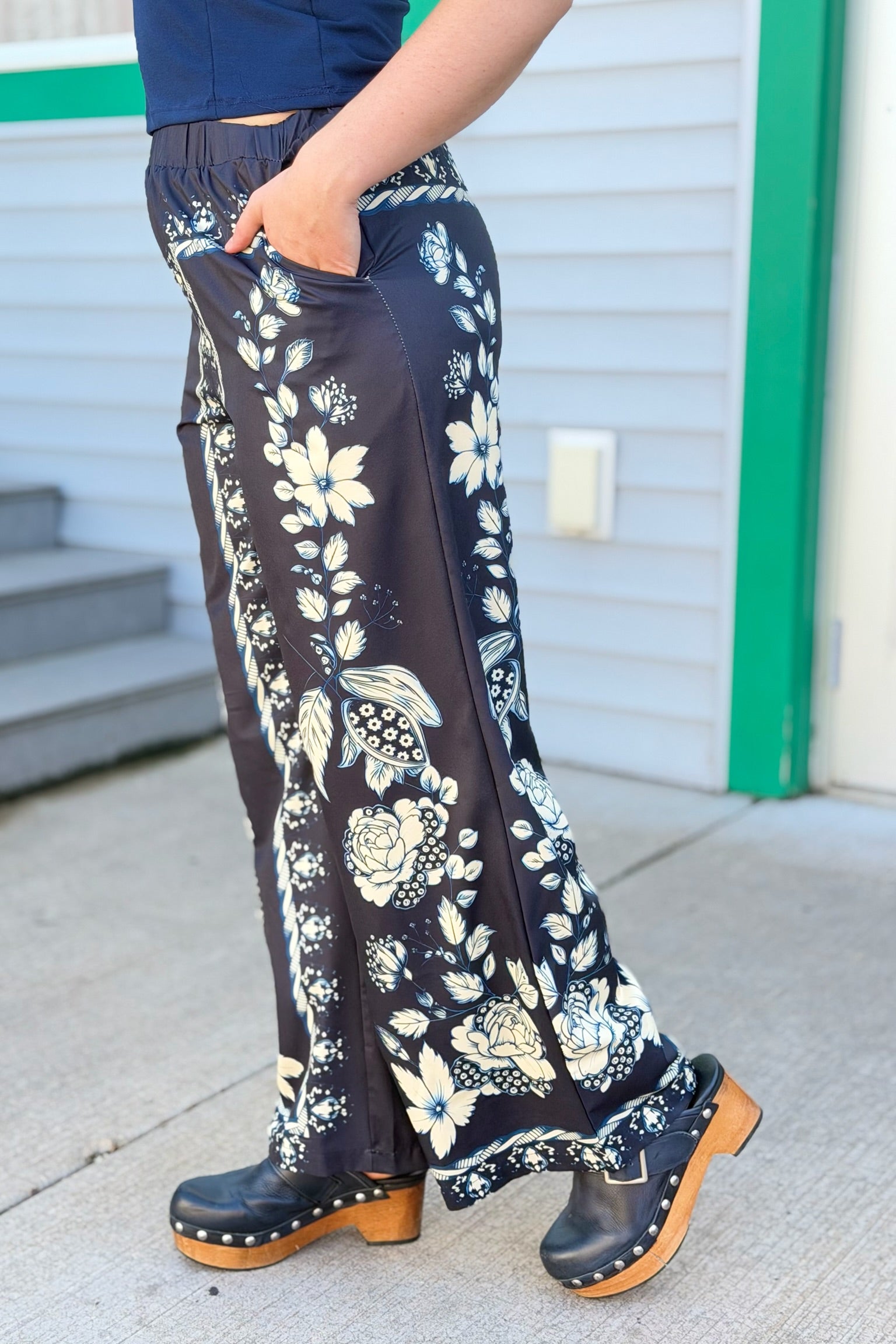 Vacation Plans Wide Leg Pants - Black