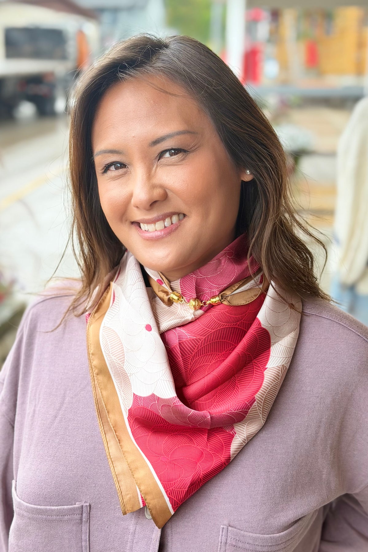 Magnetic Triangle Scarf - Red