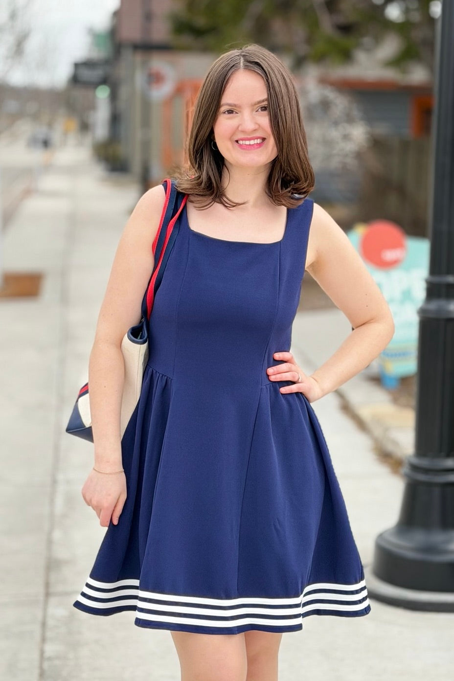 Square Neck Dress With Contrast - Navy