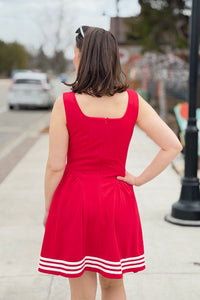 Square Neck Dress With Contrast - Red