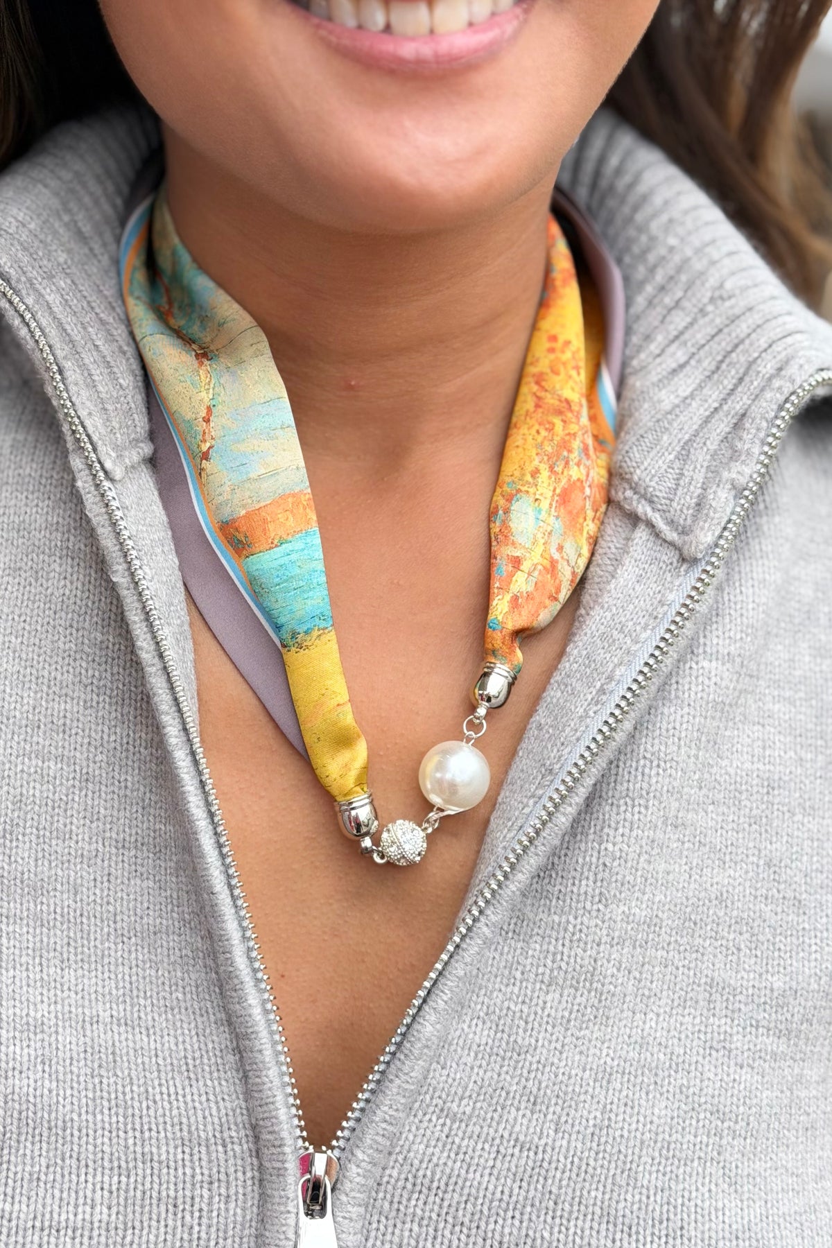 Magnetic Silk Scarf - Grey