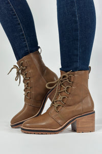 Dakota Lace Up Boots - Whiskey