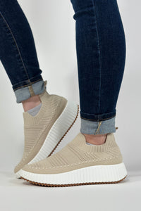 Delmar Slip On Sneaker - Beige