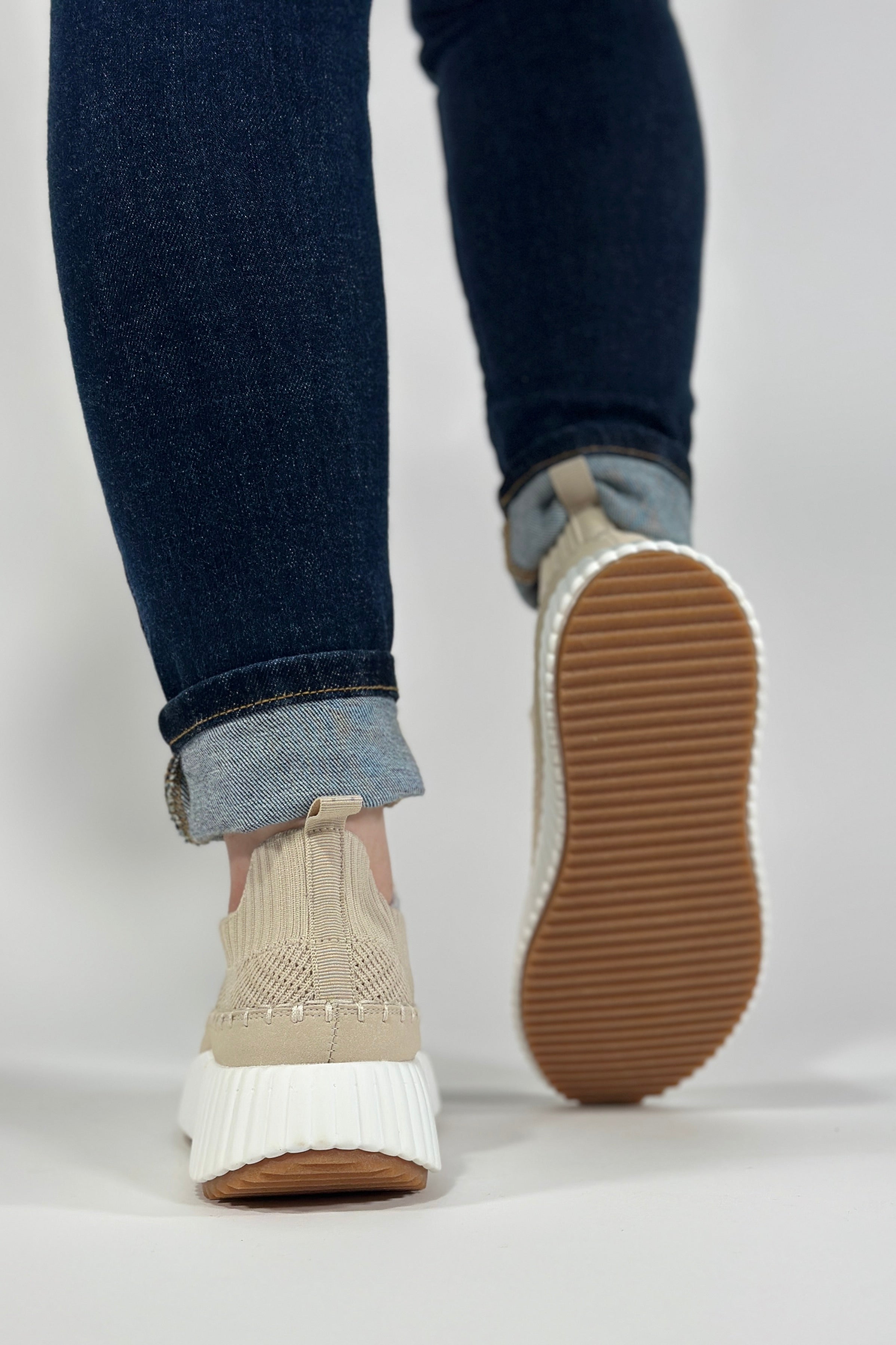 Delmar Slip On Sneaker - Beige