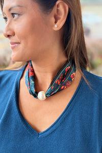 Scarf Pearl Clasp Necklace - Eight