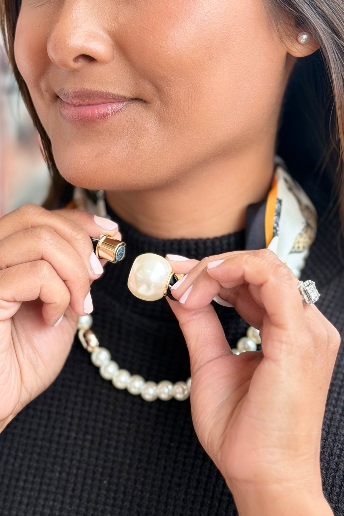 Scarf & Pearls Necklace - One