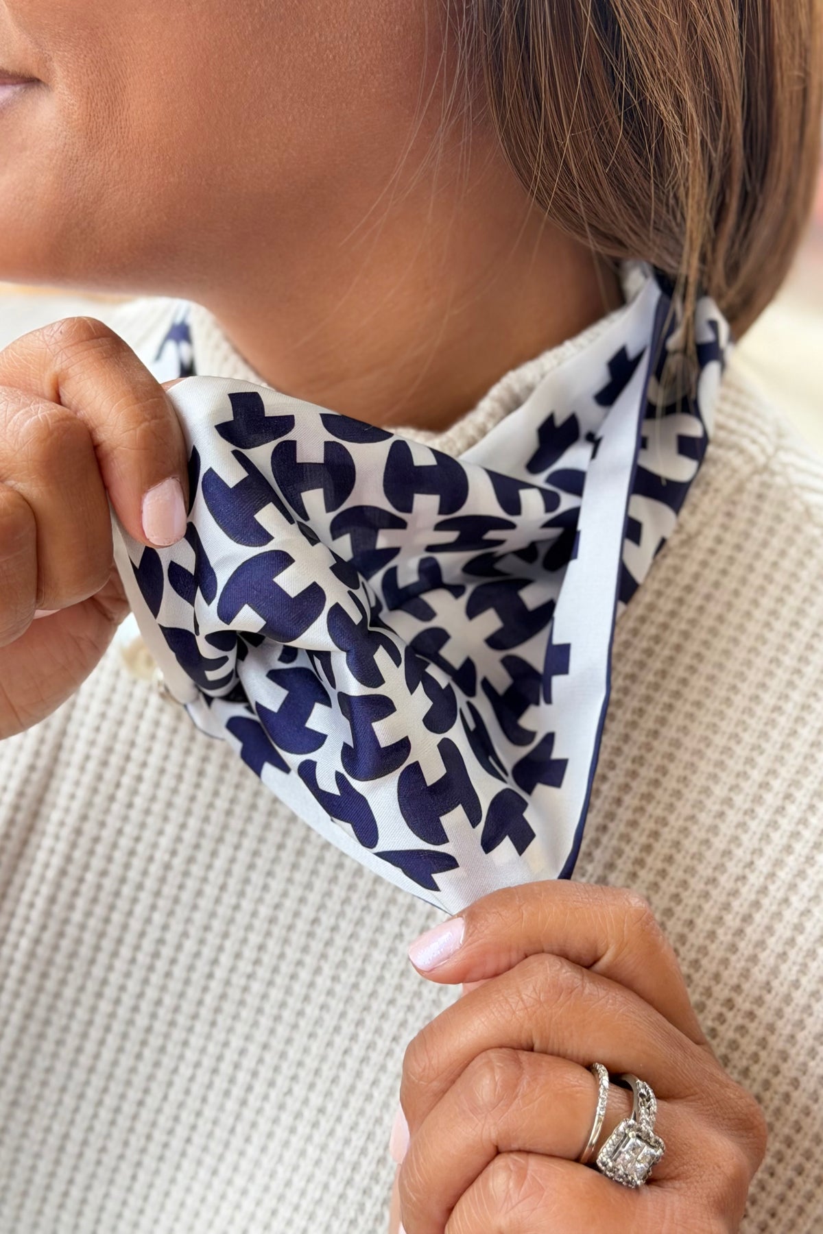 Magnetic Silk Scarf - Navy