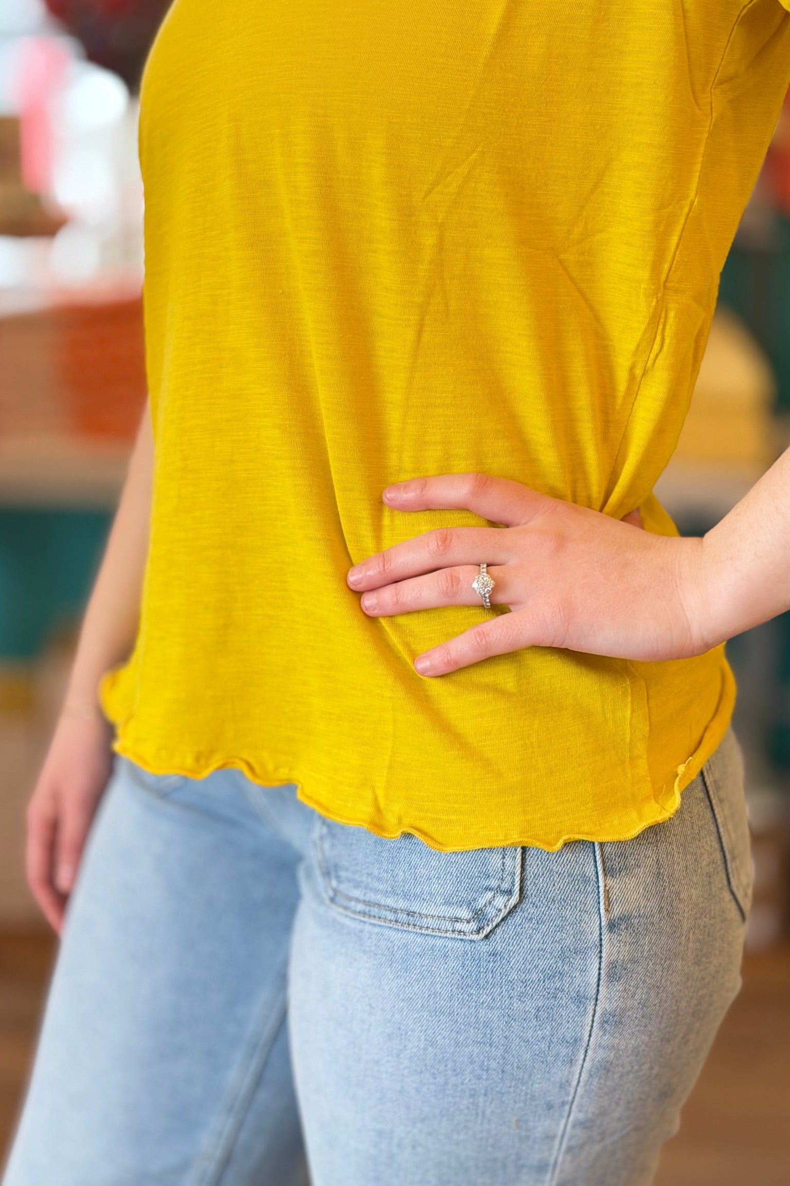 Gwen Cabbage Hem Tee - Golden
