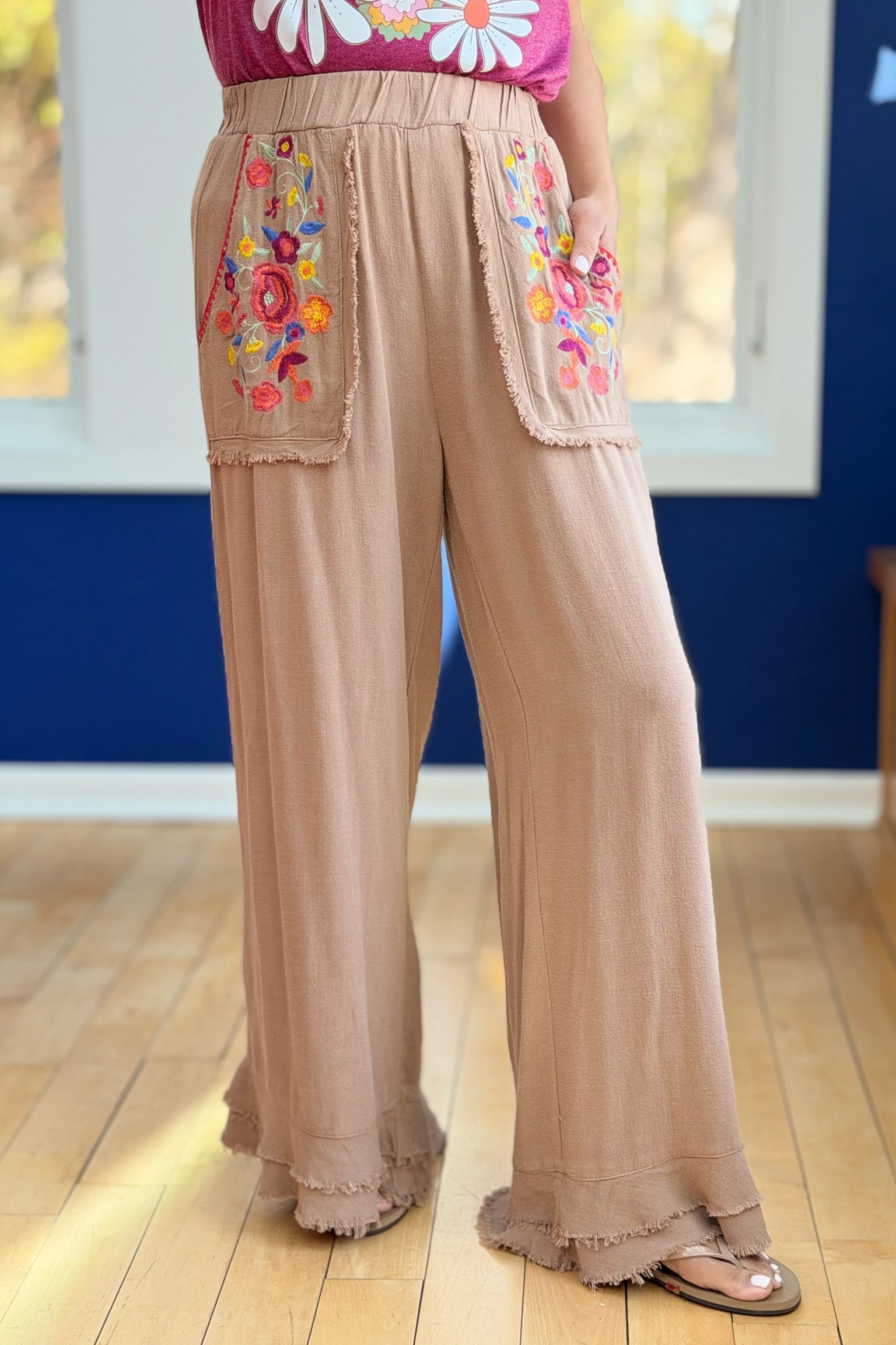 Embroidery Elastic Waist Pants - Latte