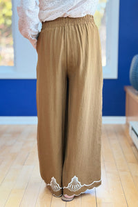 Embroidery Scallop Hemmed Pants - Brown