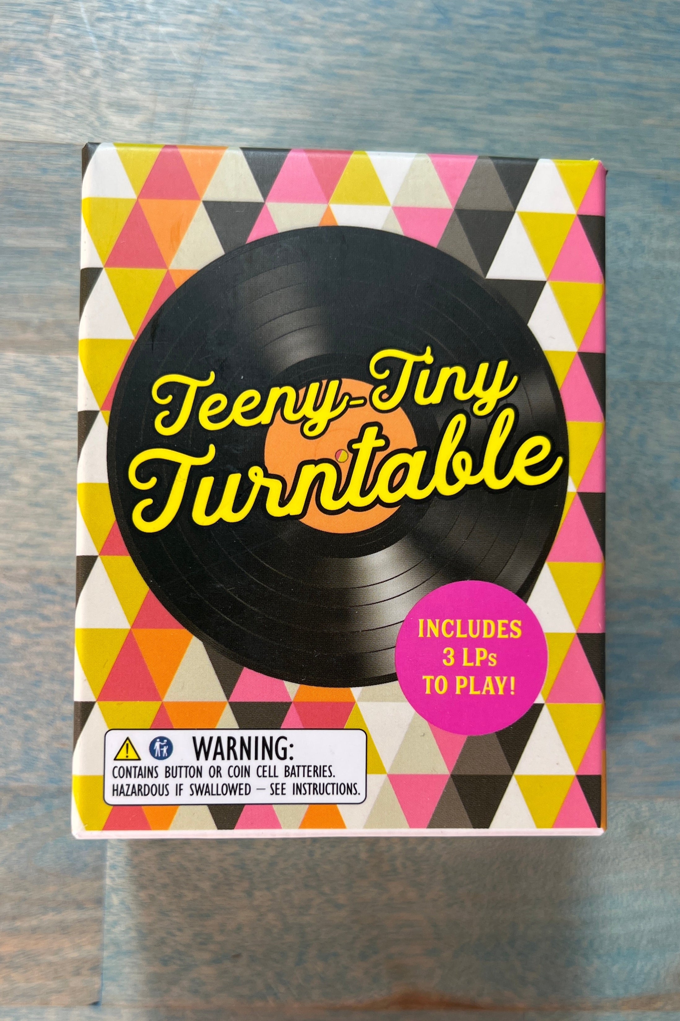 Teeny-Tiny Turntable: Includes 3 Mini-LPs To Play!