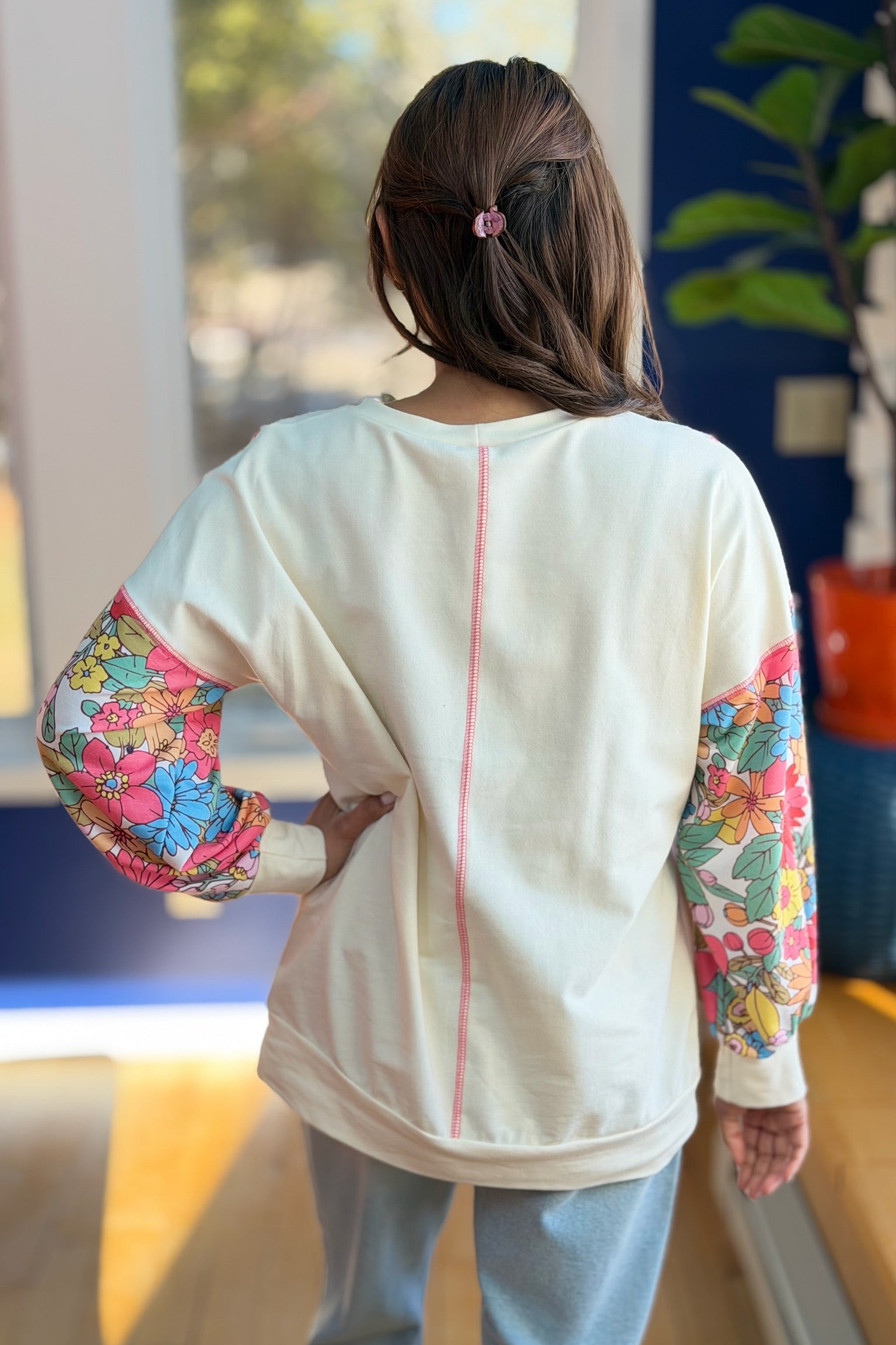 Floral Contrast Sleeve Pullover Top