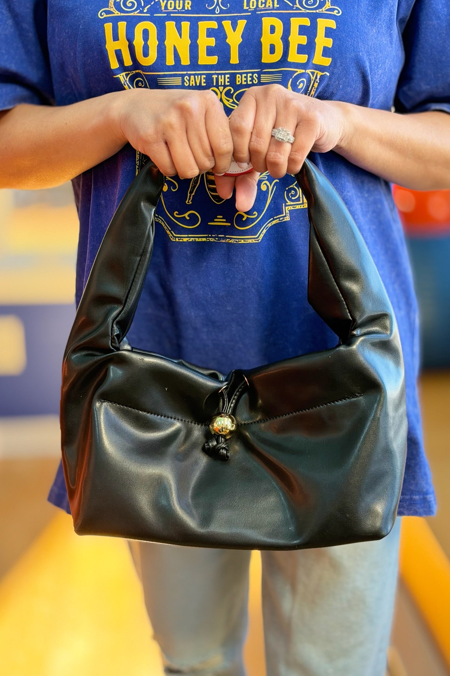 Lindsay Shoulder Hobo - Black