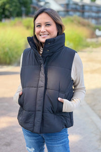 High Neck Puffer Vest - Black