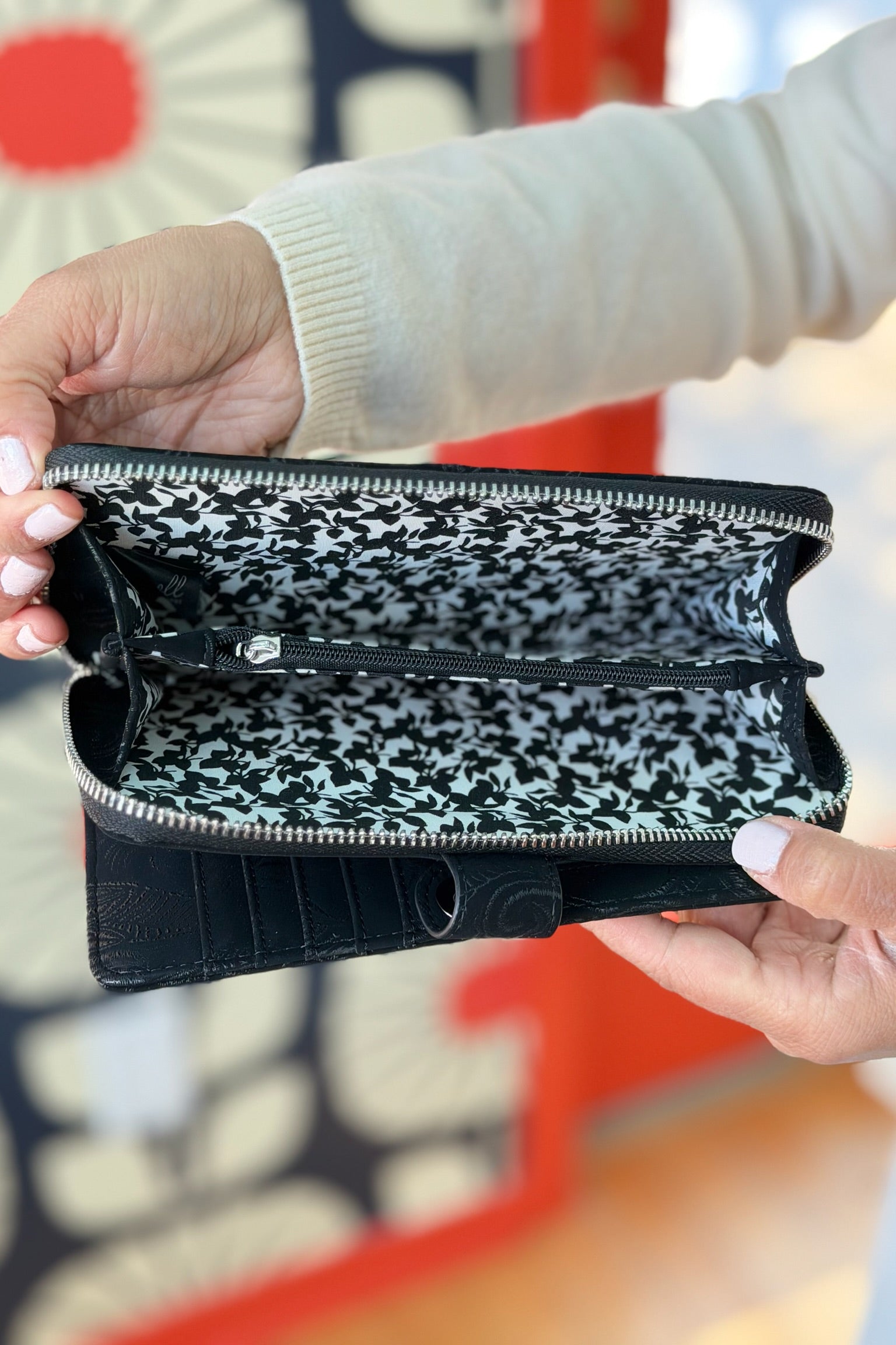 Eleanor Wallet - Black Paisley