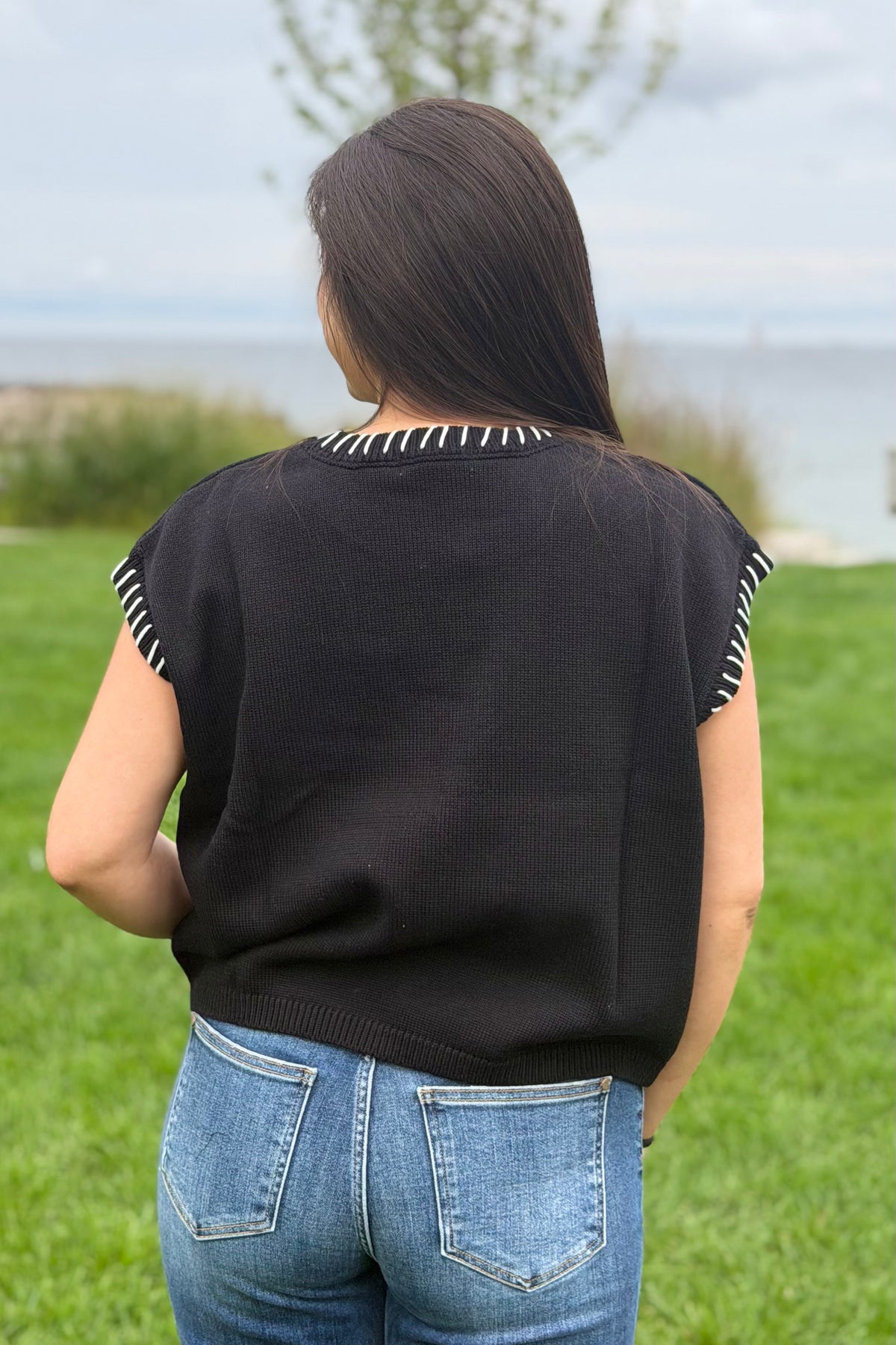 Stitch Detail Sweater Vest - Black