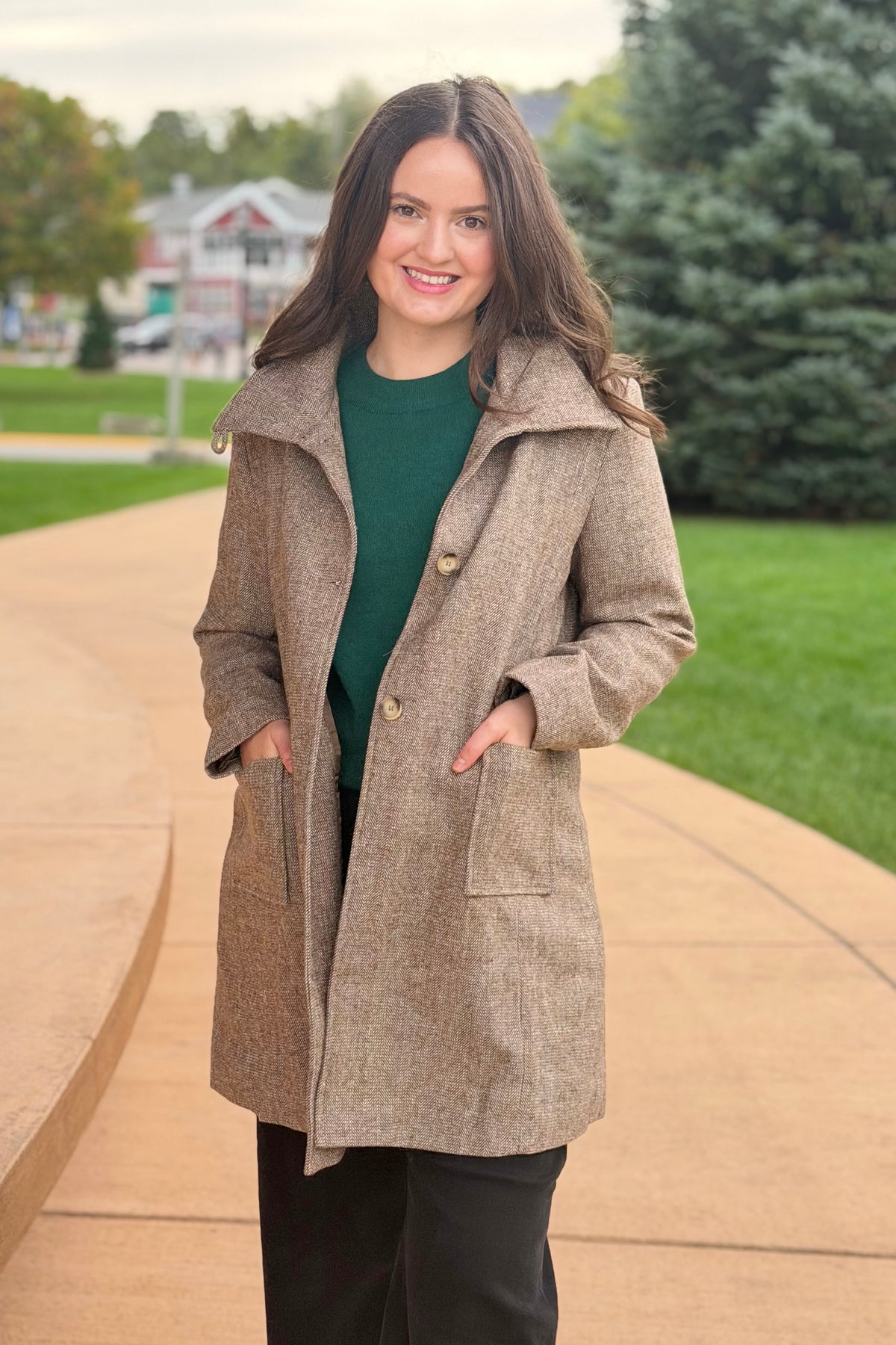 Asymmetric Closure Tailored Coat