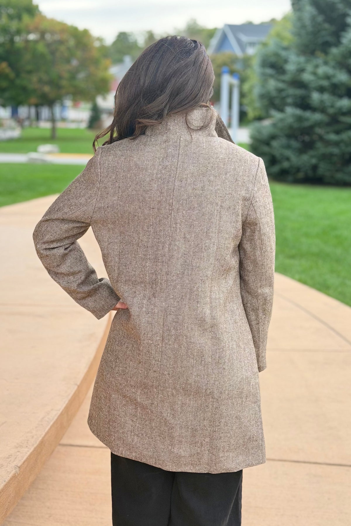 Asymmetric Closure Tailored Coat