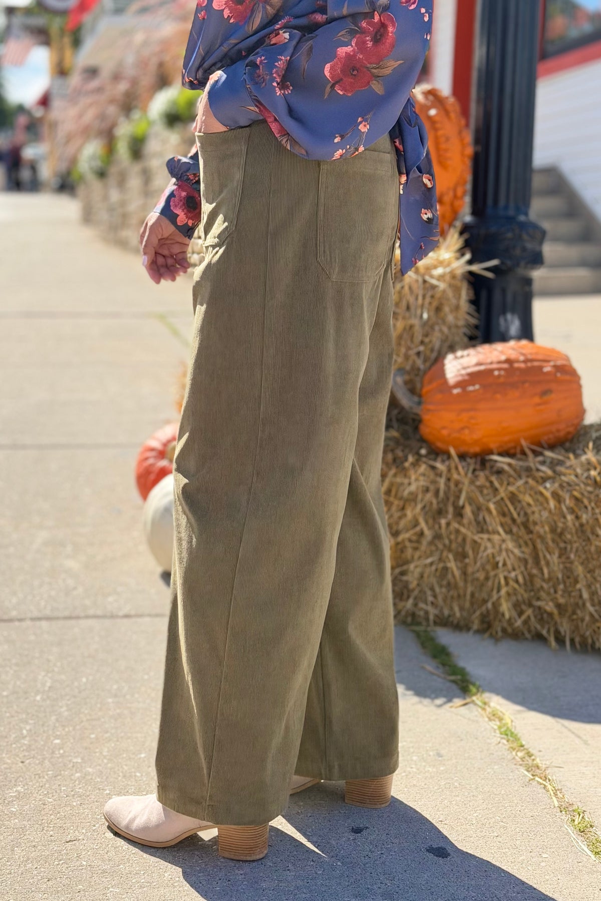 Corduroy Wide Leg Pants - Olive