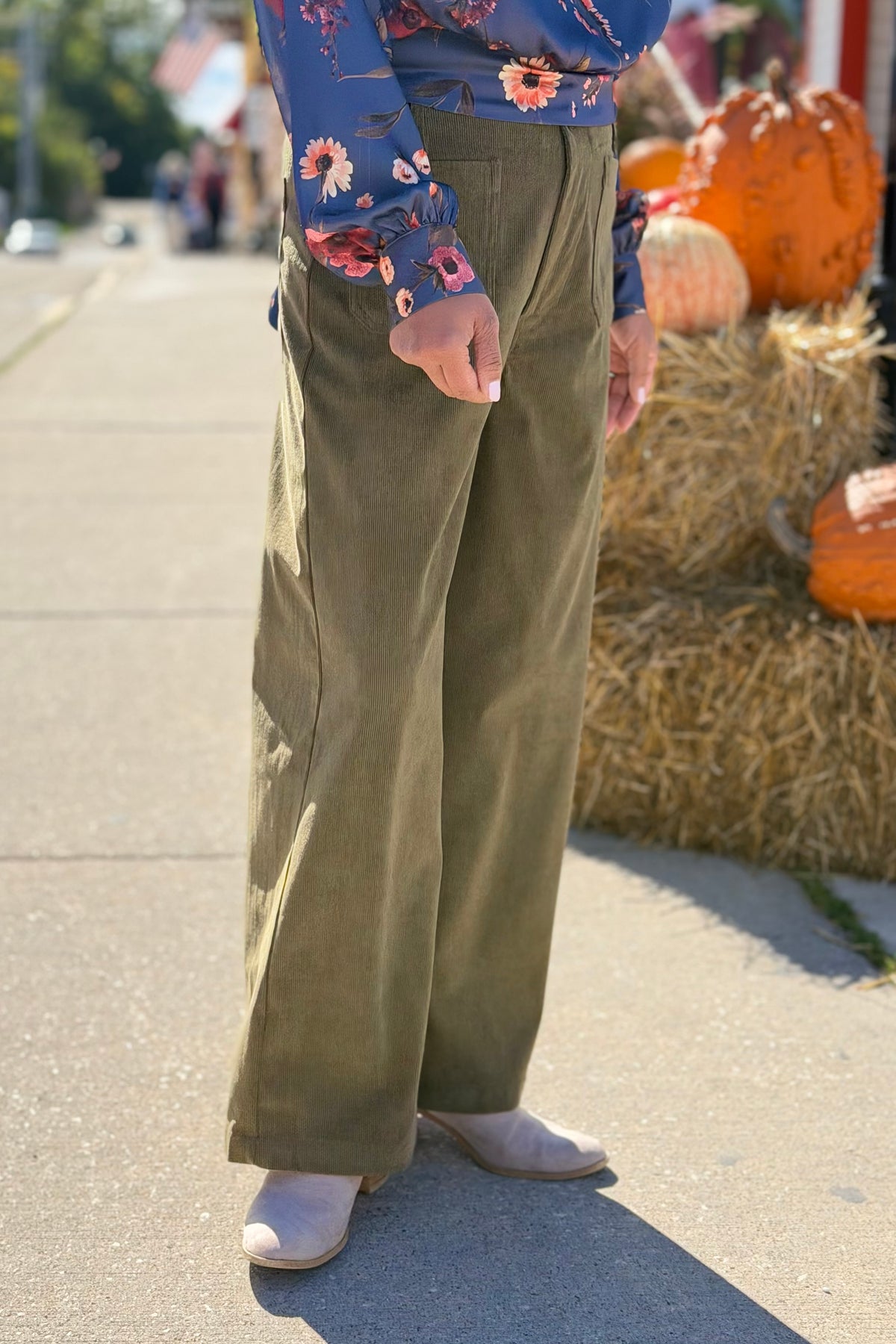Corduroy Wide Leg Pants - Olive