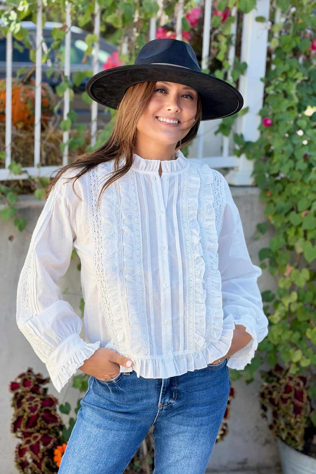 Ruffle Lace Button Top - White
