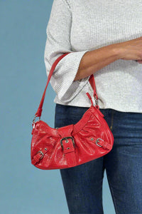 Grunge Buckle Baguette Shoulder Bag - Red