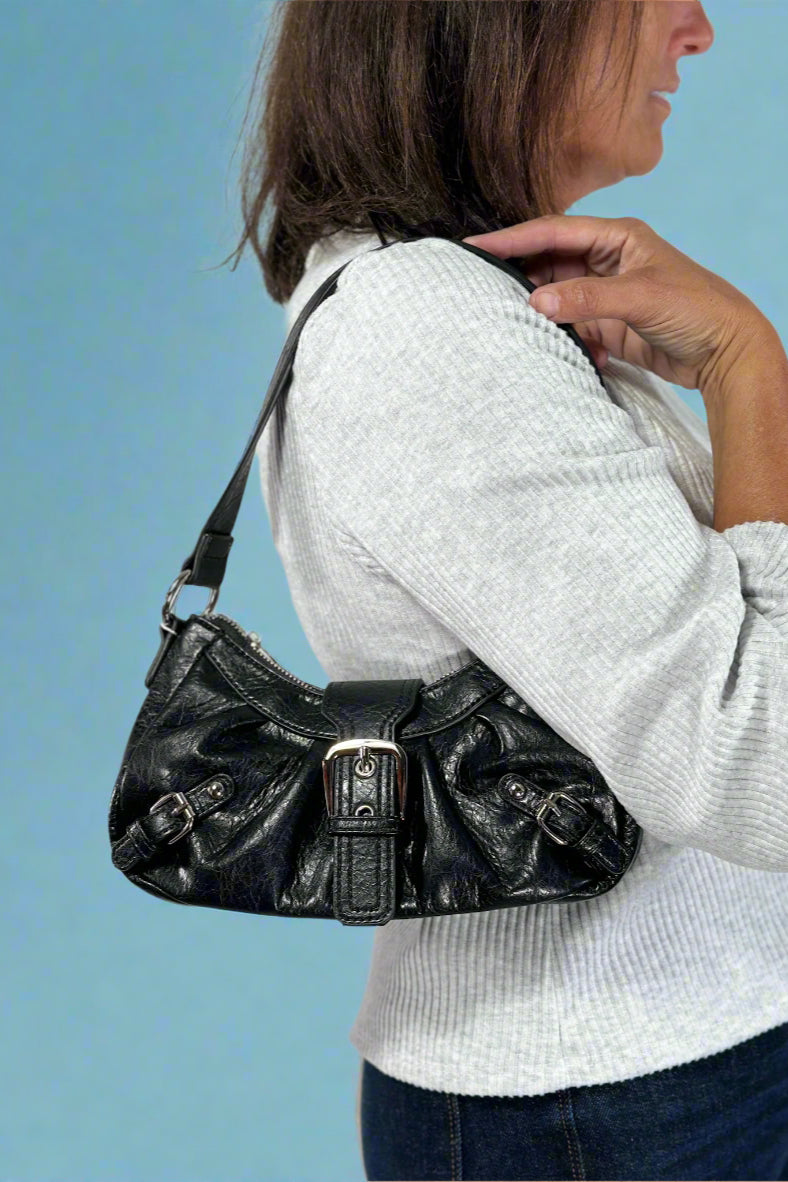 Grunge Buckle Baguette Shoulder Bag - Black