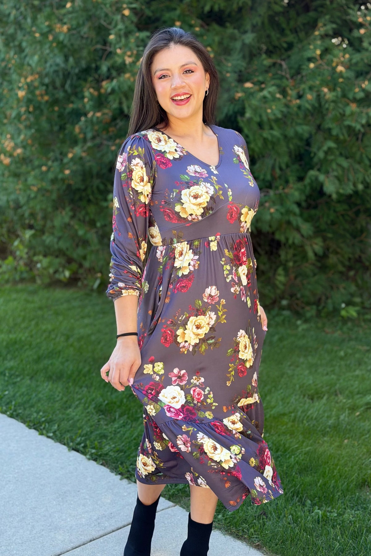 Vintage Floral Ruffle Midi Dress