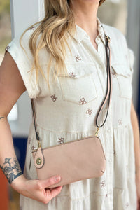 Kendall Crossbody/Wristlet - Light Pink